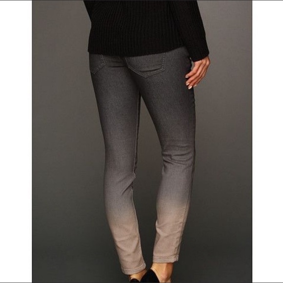 Free people grey ombré jeans. Size 29. - Picture 1 of 6